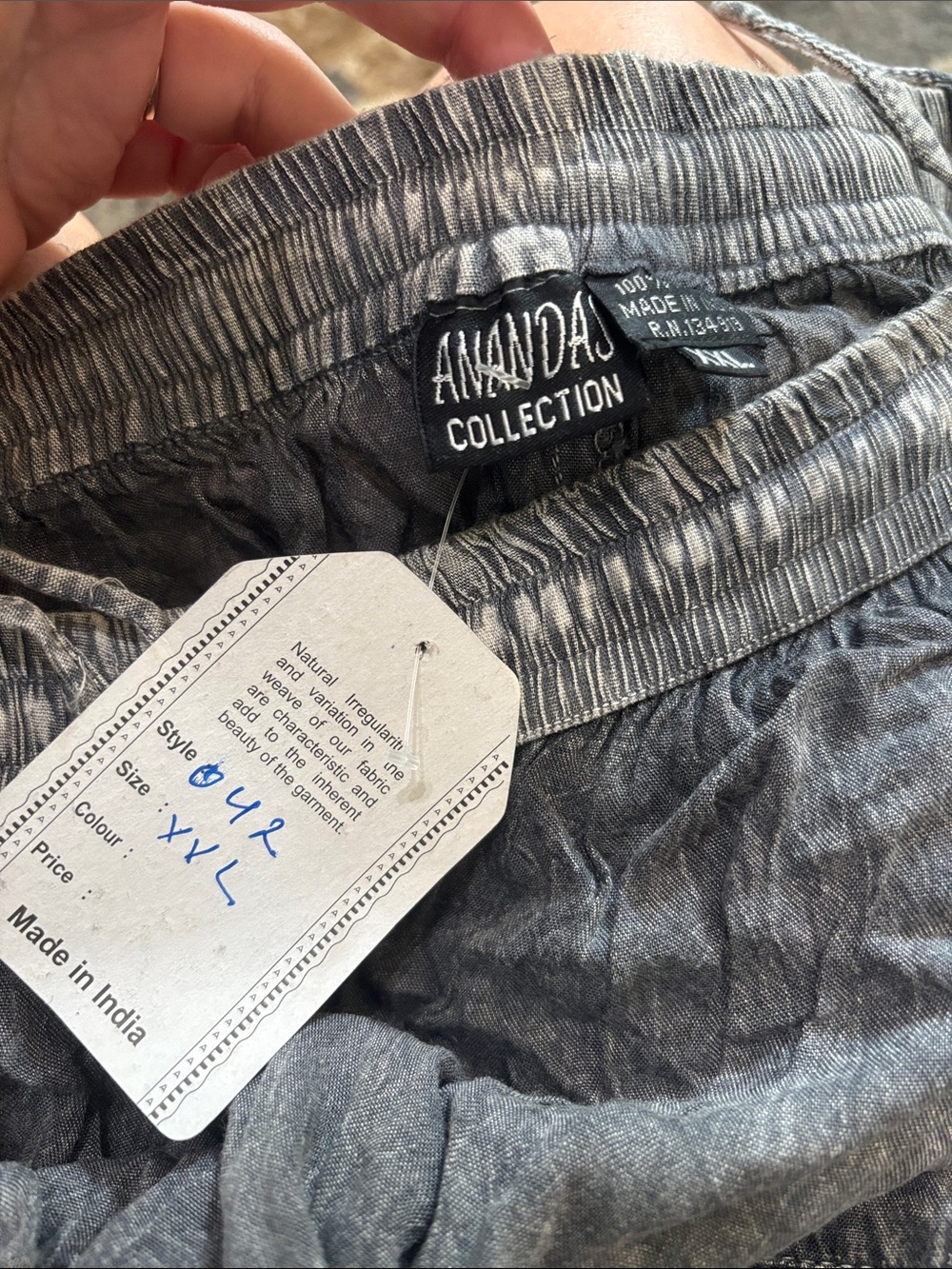 Women's Gray Tiered Crinkle Wide-Leg Trousers - Picture 3 of 4